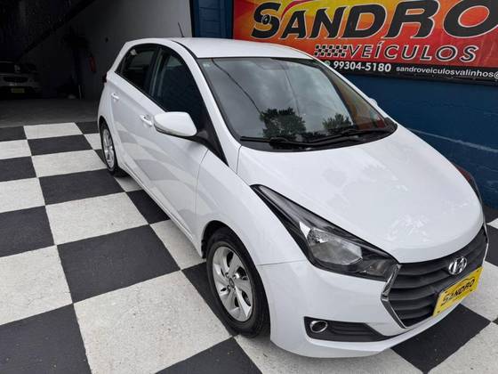 HYUNDAI HB20 1.6 COMFORT PLUS 16V FLEX 4P AUTOMÁTICO HYUNDAI HB20 1.6 COMFORT PLUS 16V FLEX 4P AUTOMÁTICO